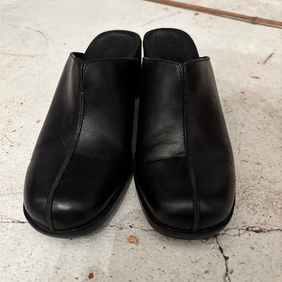 Clark’s Clogs 5.5 - Picture 4 of 5